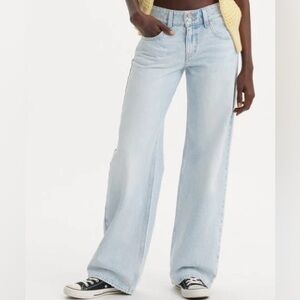 Levi super low loose Jean